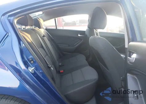 2017 Kia Forte Lx z USA, uszkodzony, nr VIN 3KPFL4A70HE072257